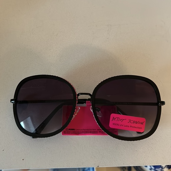 BETSY JOHNSON square frame sunglasses - Picture 8 of 9